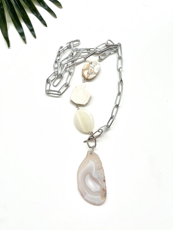 maxi asymmetrical pendant necklace - white on white
