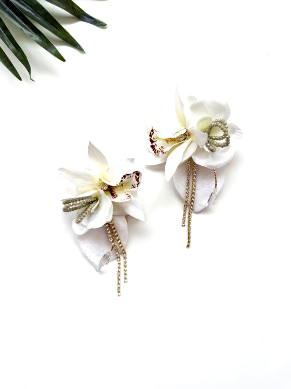 garden party earrings - tea party V