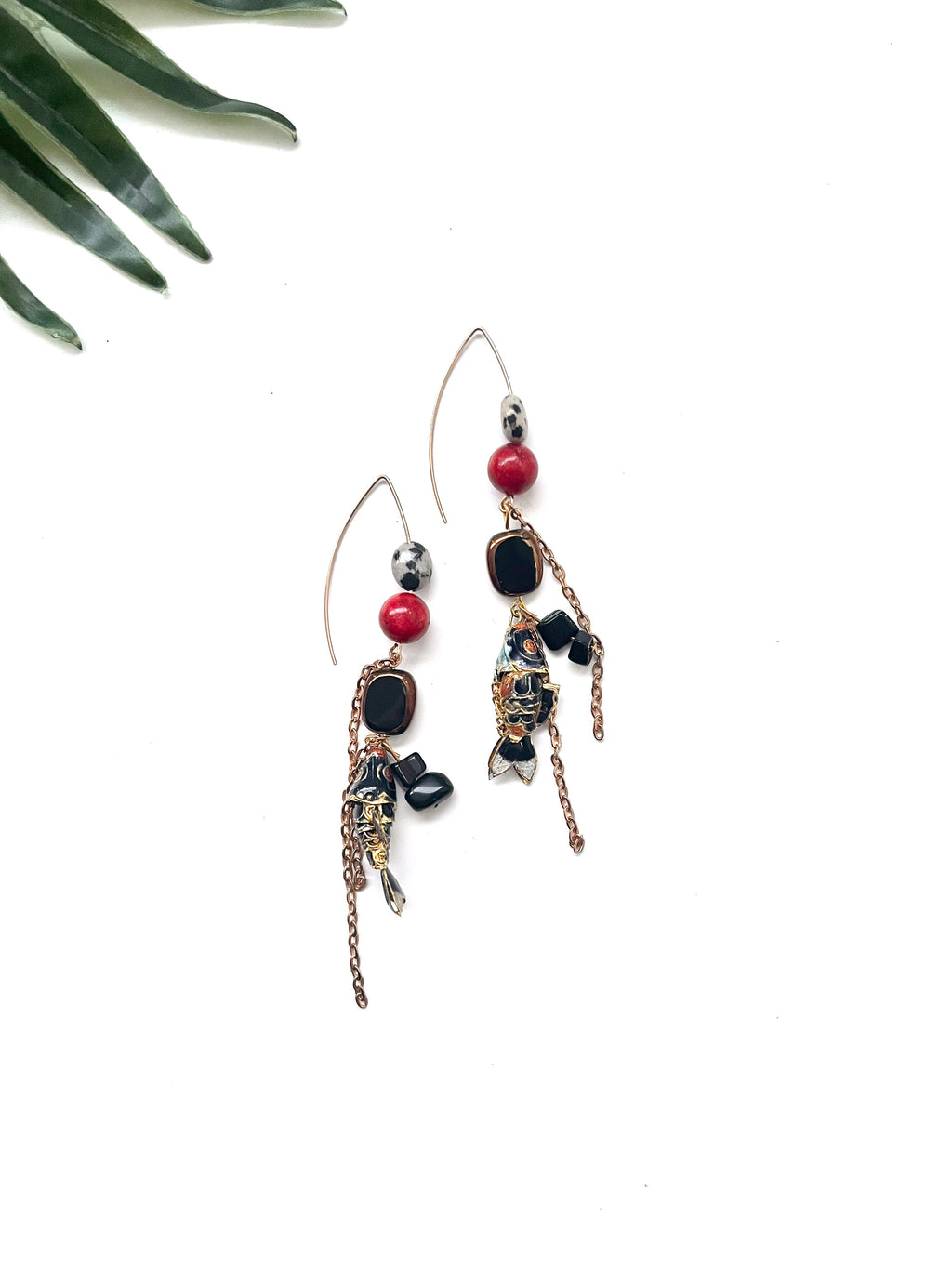 hooked earrings - red and black