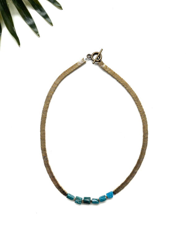 groove short necklace - blue apatite polished