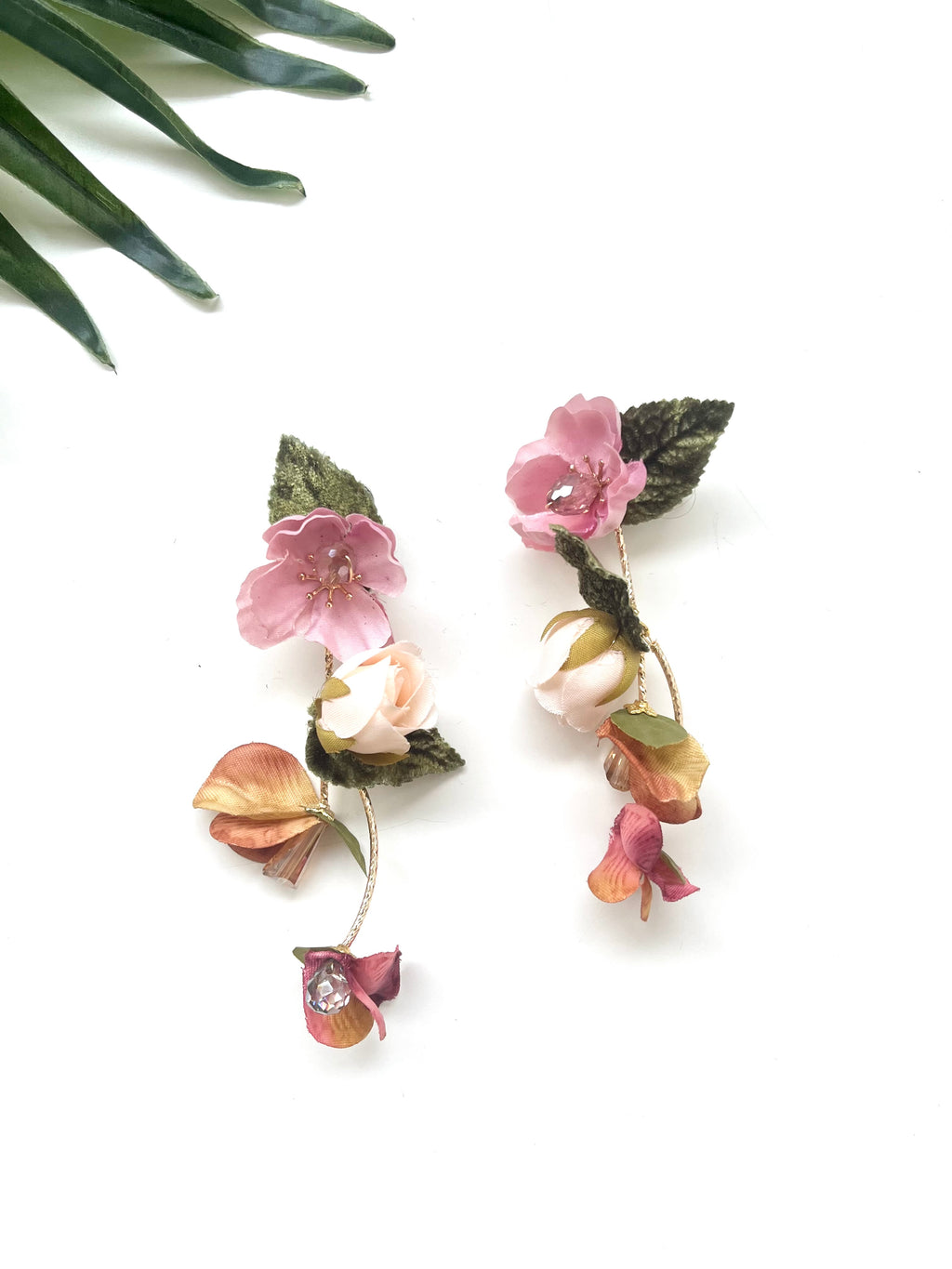 dainty garden party cascade - tea party II