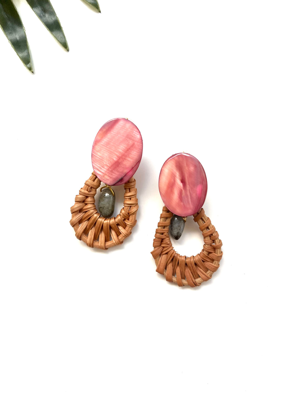 cabana earrings - pink shell