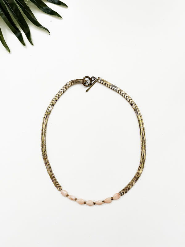 fuzzy peach - groove short necklace II