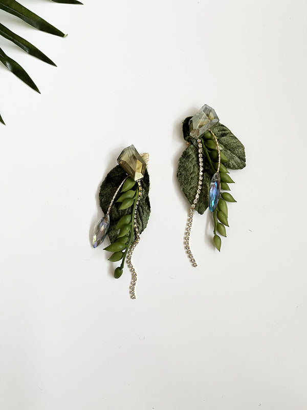 garden party earrings - foliage V