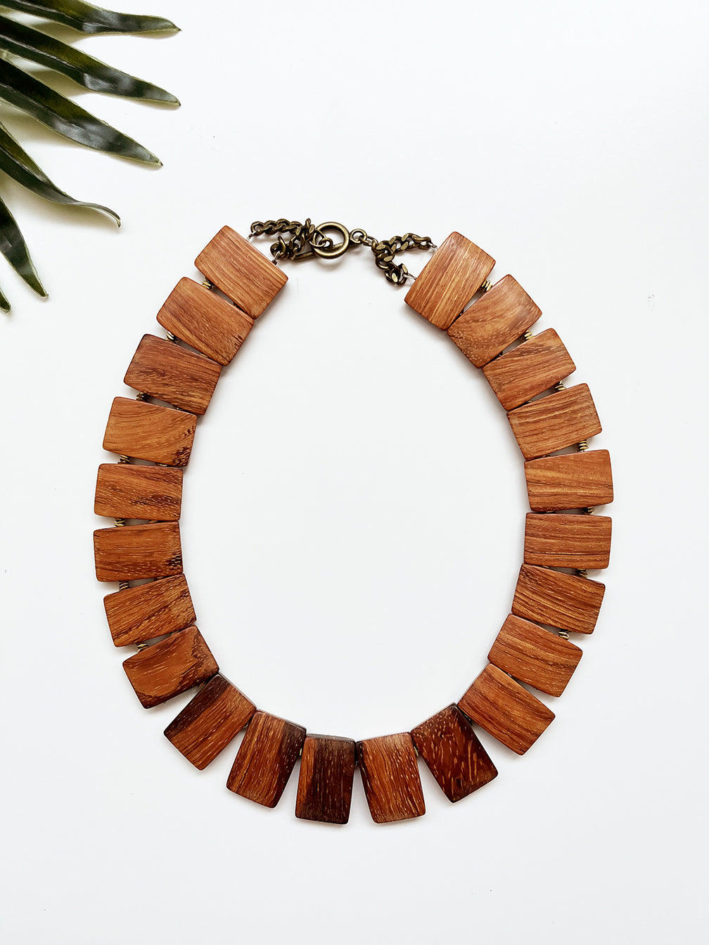 groove collar necklace - banyong wood