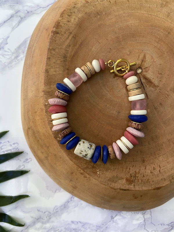 globetrotter chunky bracelet - blue and pink mix