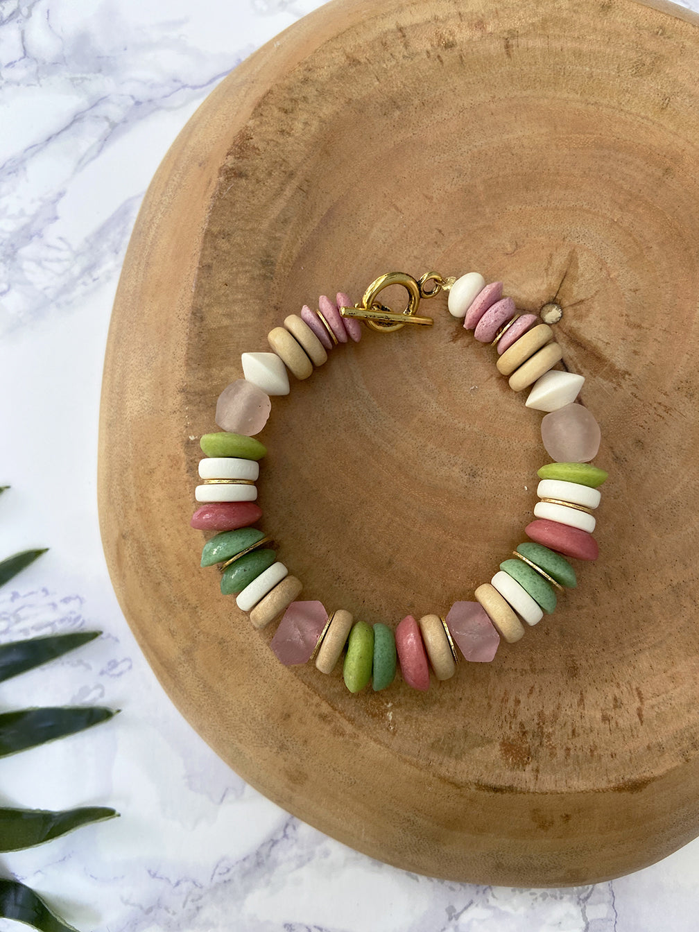 globetrotter chunky bracelet - green and pink mix